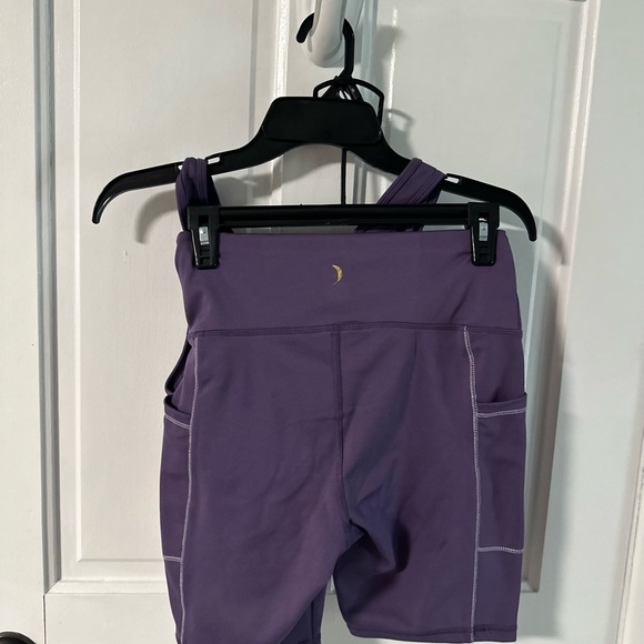 Jessica Simpson purple workout set  shorts and tank size small - Picture 3 of 3